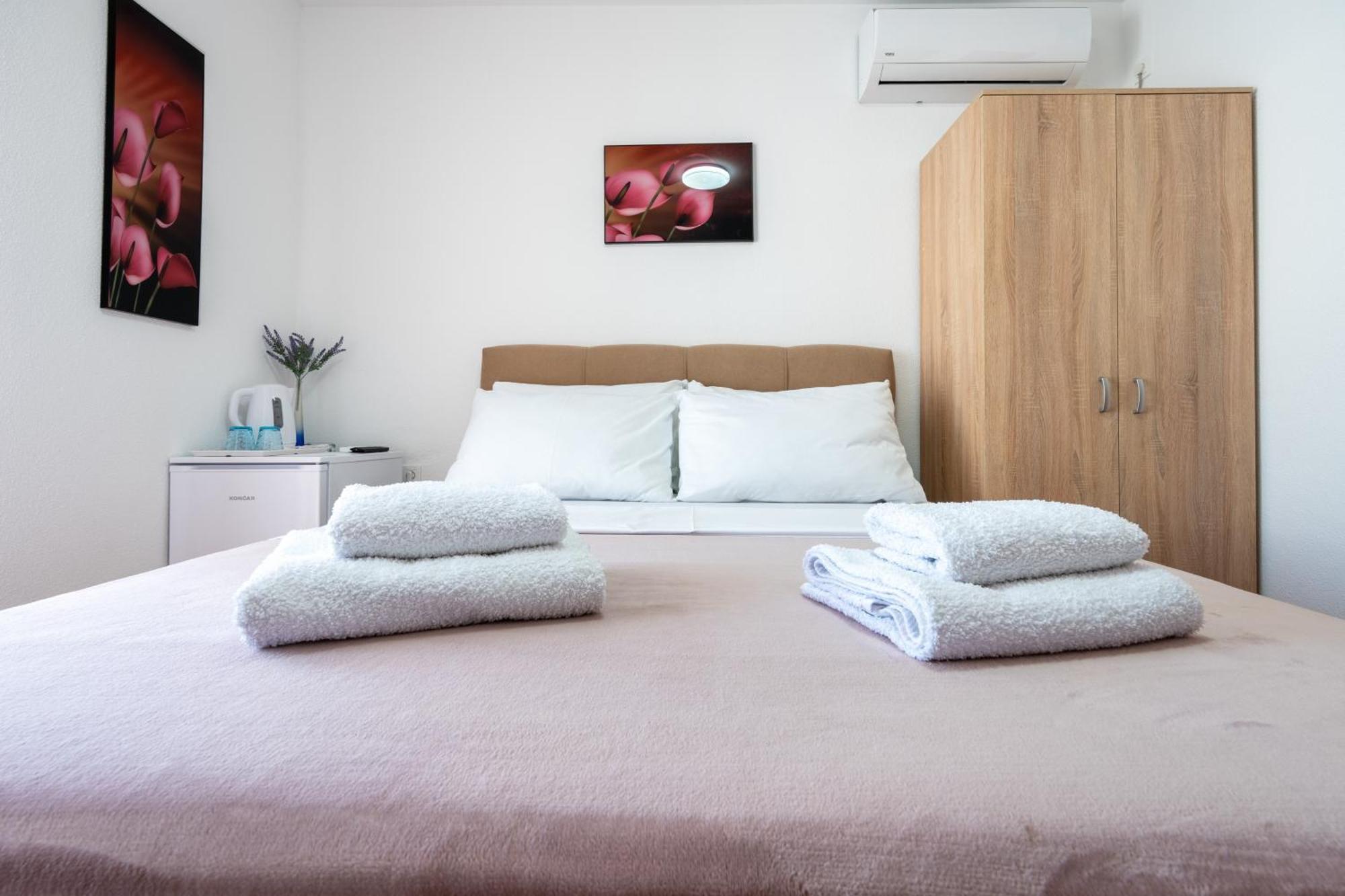 Apartments Glorija Neum Room photo